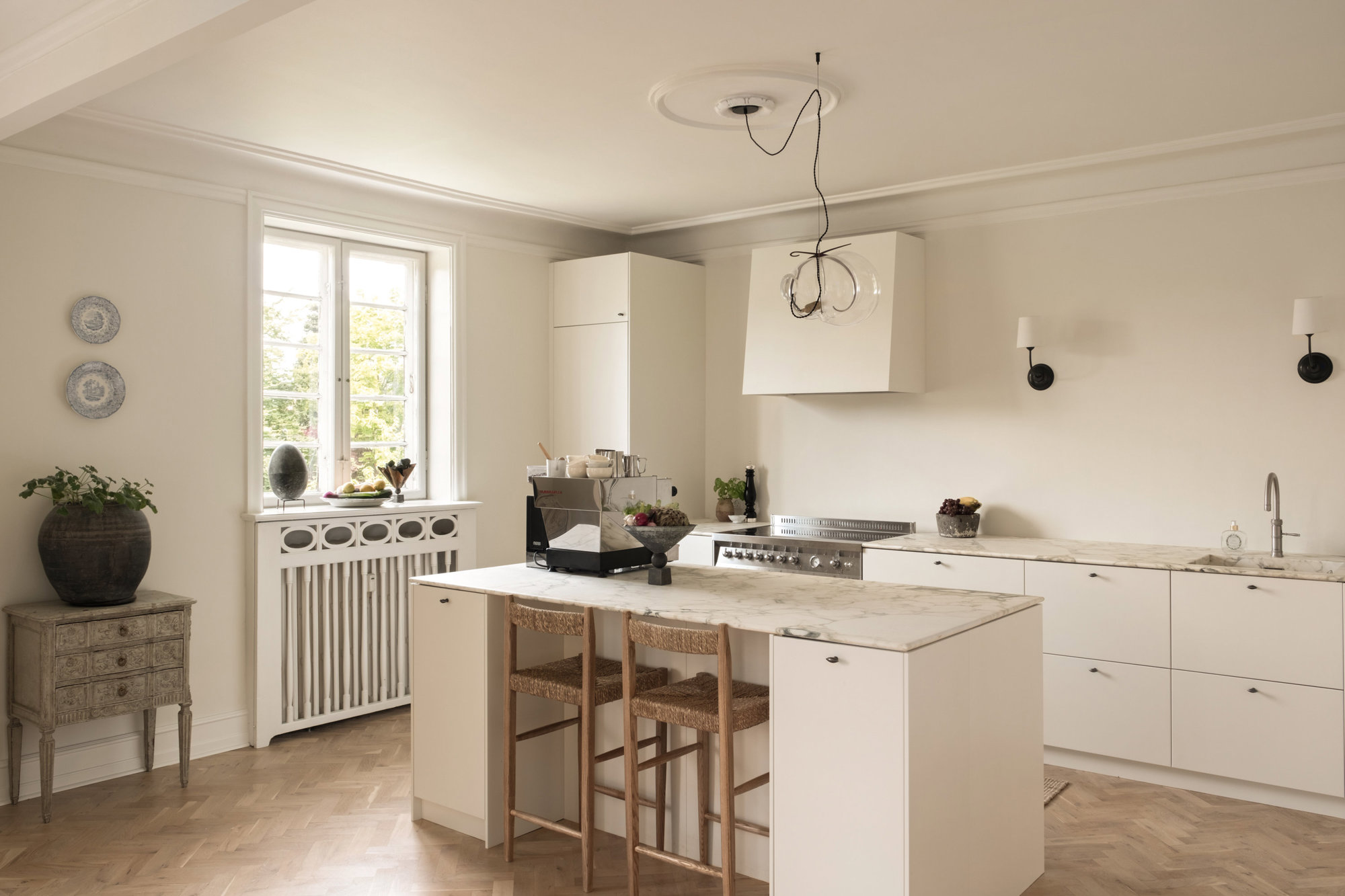 Nænsomt renoveret herskab  med en planløsning, der faktisk fungerer