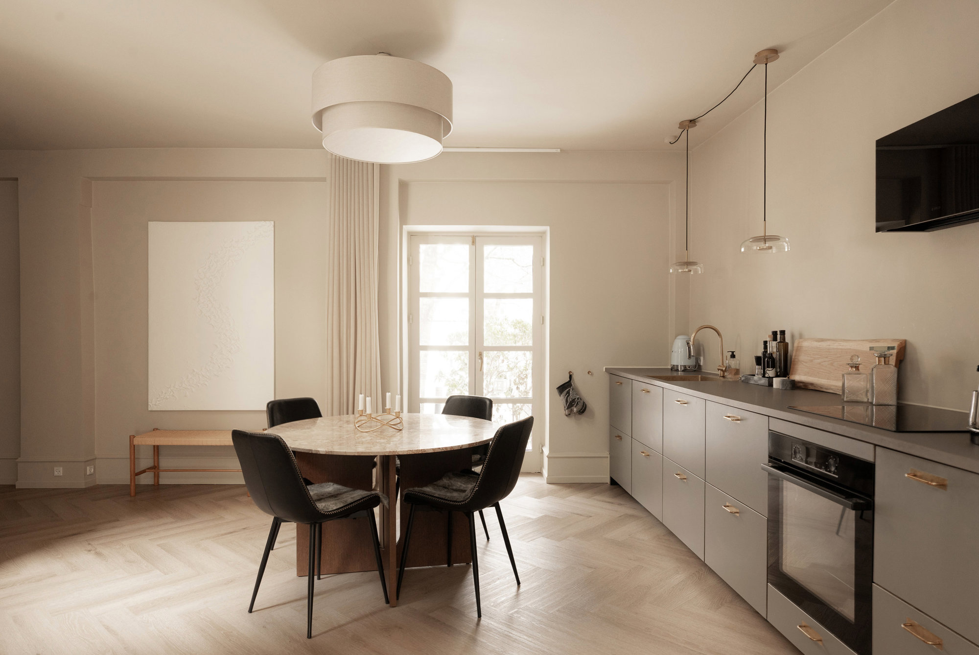 Midt i byen. Langt fra larmen.