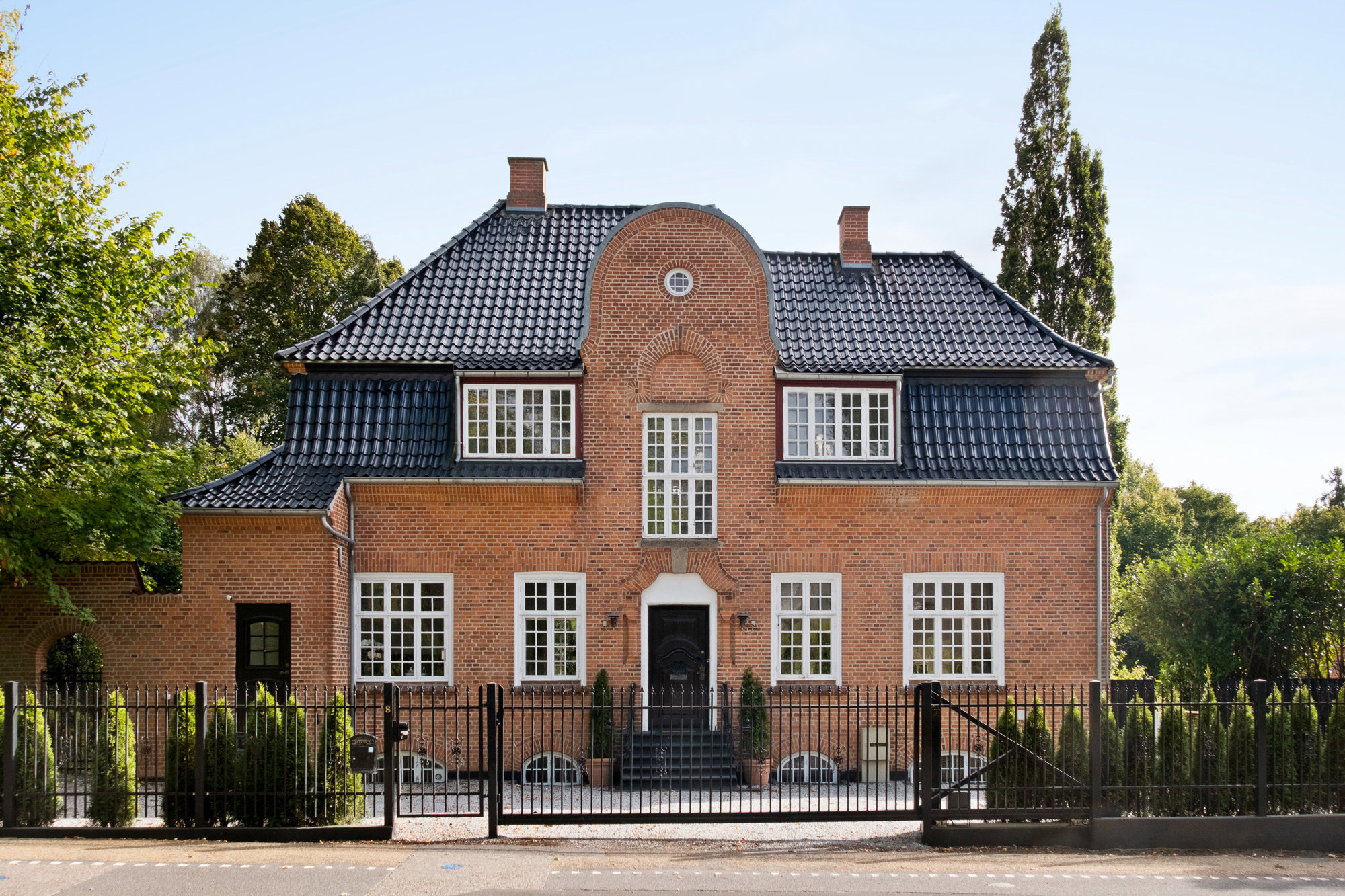 ET ARKITEKTONISK MESTERVÆRK MED HISTORIE OG HJERTE