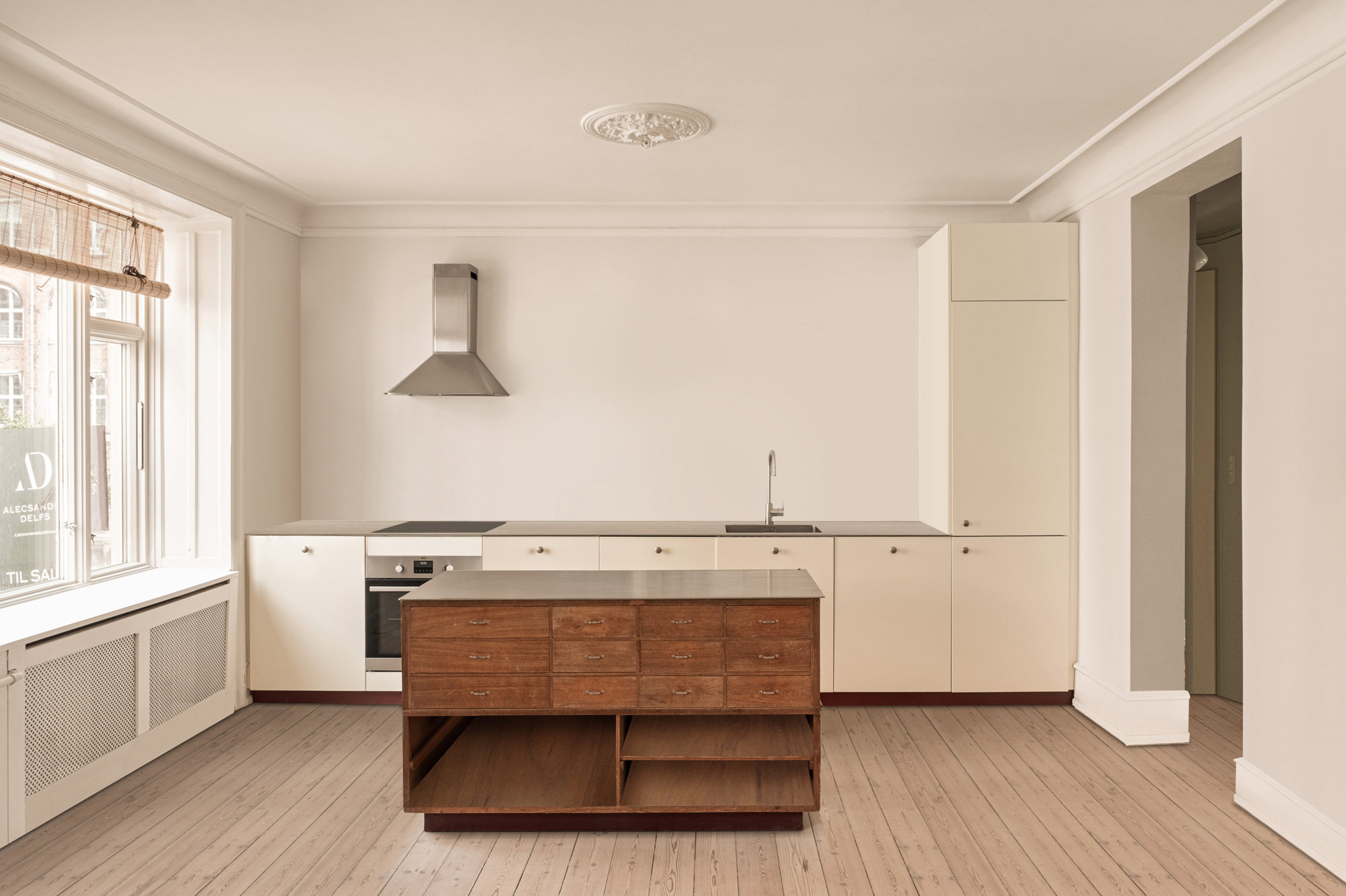 ÆGTE ØSTERBRO-CHARME I HJERTET AF HOLSTEINSGADE – MED MULIGHED FOR ALTAN